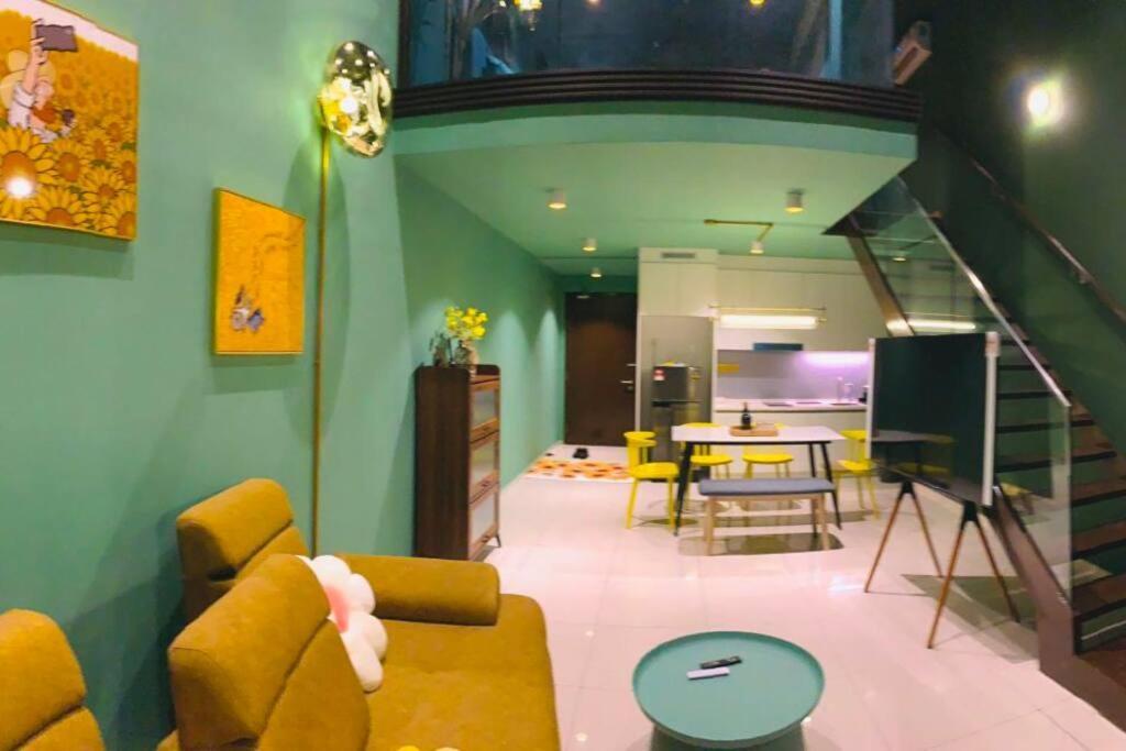 Ekocheras Residences Gogh Theme Design With Mrt Cheras Kuala Lumpur